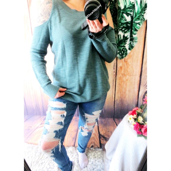 NWT | Express slouchy lace up sweater 🌿 - Picture 6 of 7